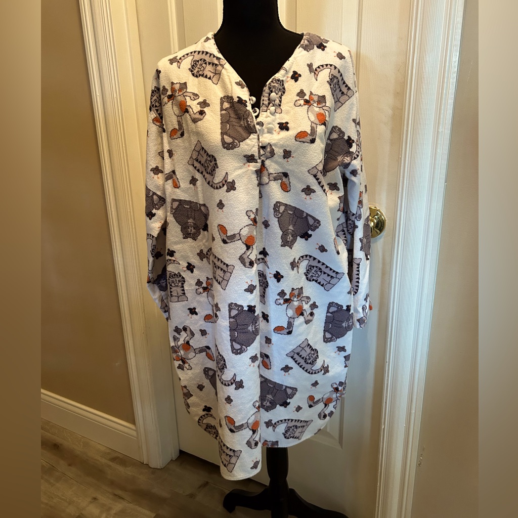 Simply Basic Flannel Nightie
